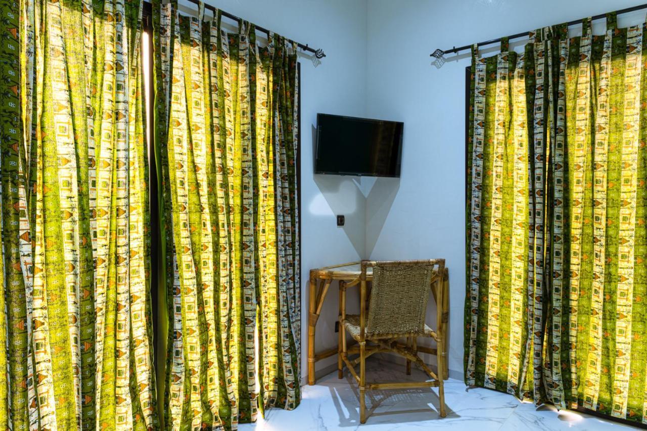 Chezbabo Wellness Hotel Ngaparou 外观 照片